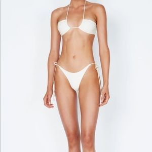 Brand New Triangl Aster Set